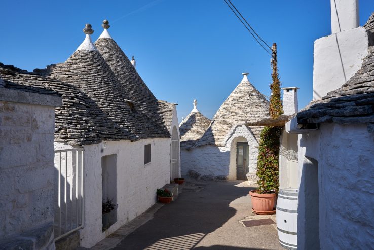 alberobello-4624860_1920